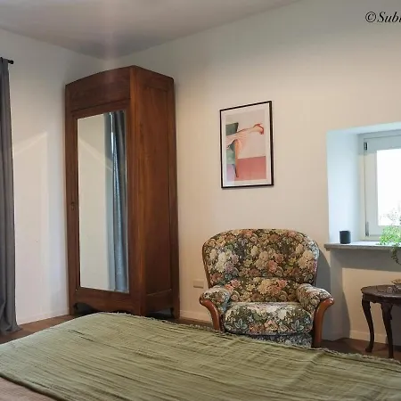 Subiet Oda ve Kahvaltı 3*